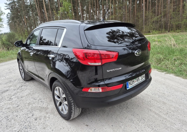 Kia Sportage cena 49900 przebieg: 180000, rok produkcji 2015 z Białobrzegi małe 497